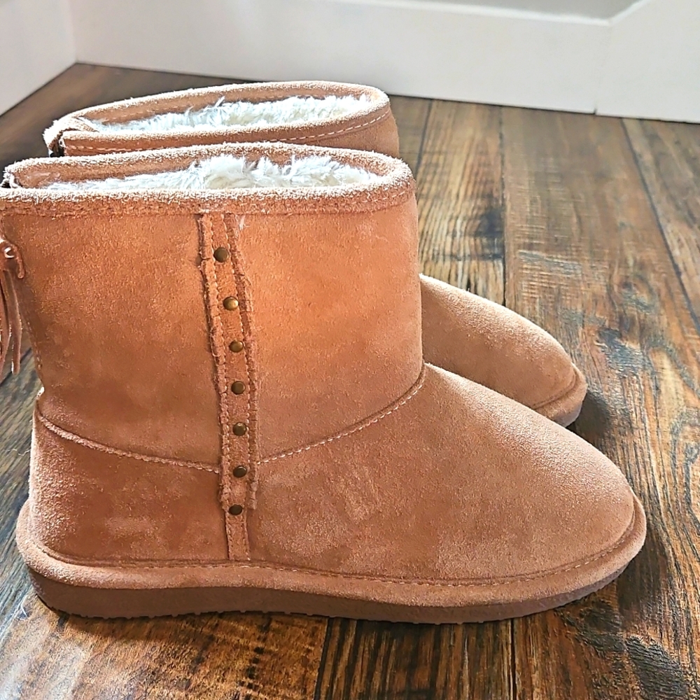 New‎ Bjorndal Tan Suede Leather Fur Lined Ankle Boots. Size 7